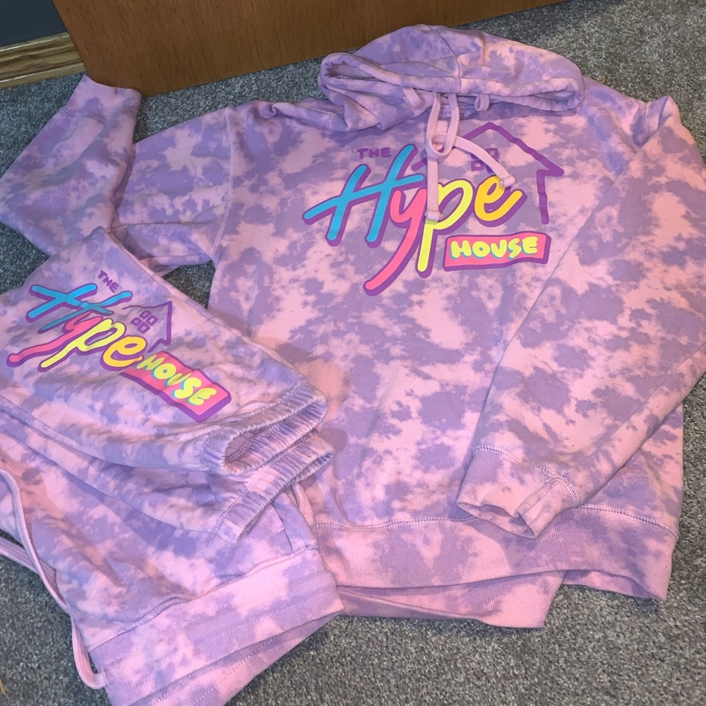 Hype house set